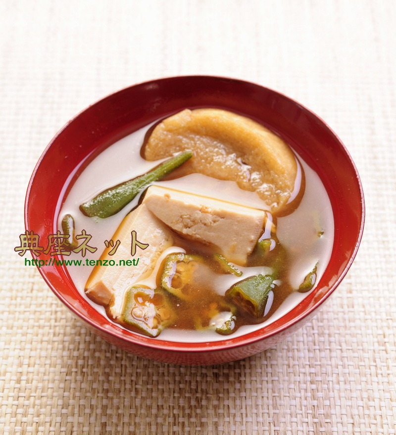 豆腐とオクラの味噌汁